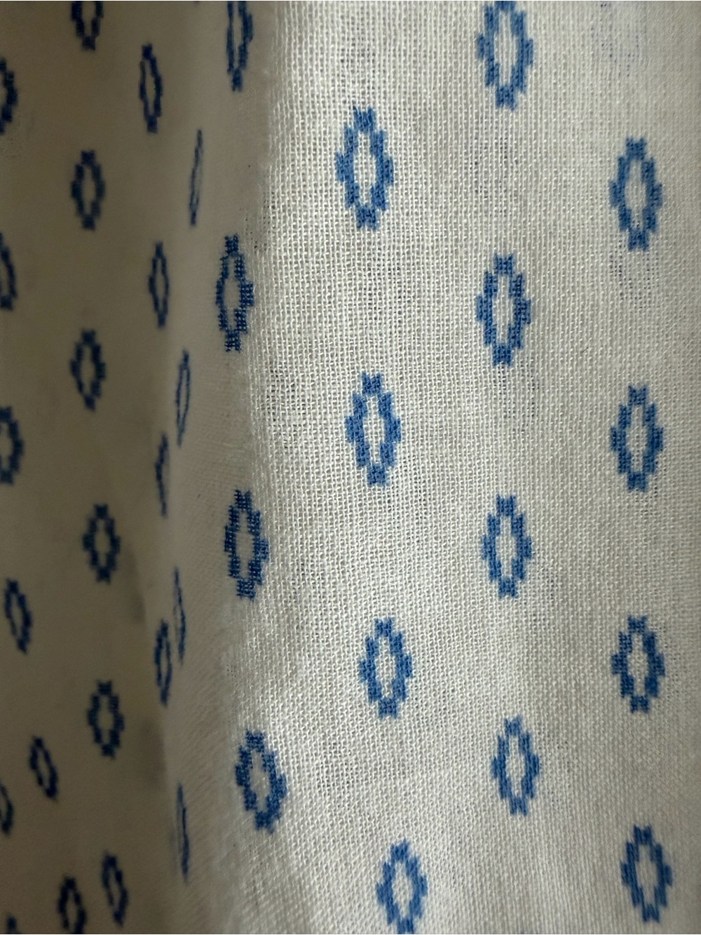 Gap boyfriend fit White Button-Up Shirt with Blue Micro Print - Picture 7 of 7